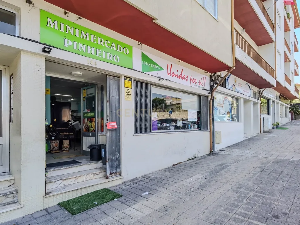 TRESPASSE de Estabelecimento Comercial (Mercearia) em Valbom, Gondomar - Excelente Oportunidade de Negócio! - Image 1