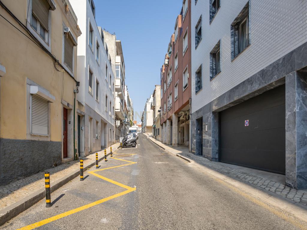 Apartamento  2 assoalhadas,  Campo de Ourique, Lisboa - Image 14