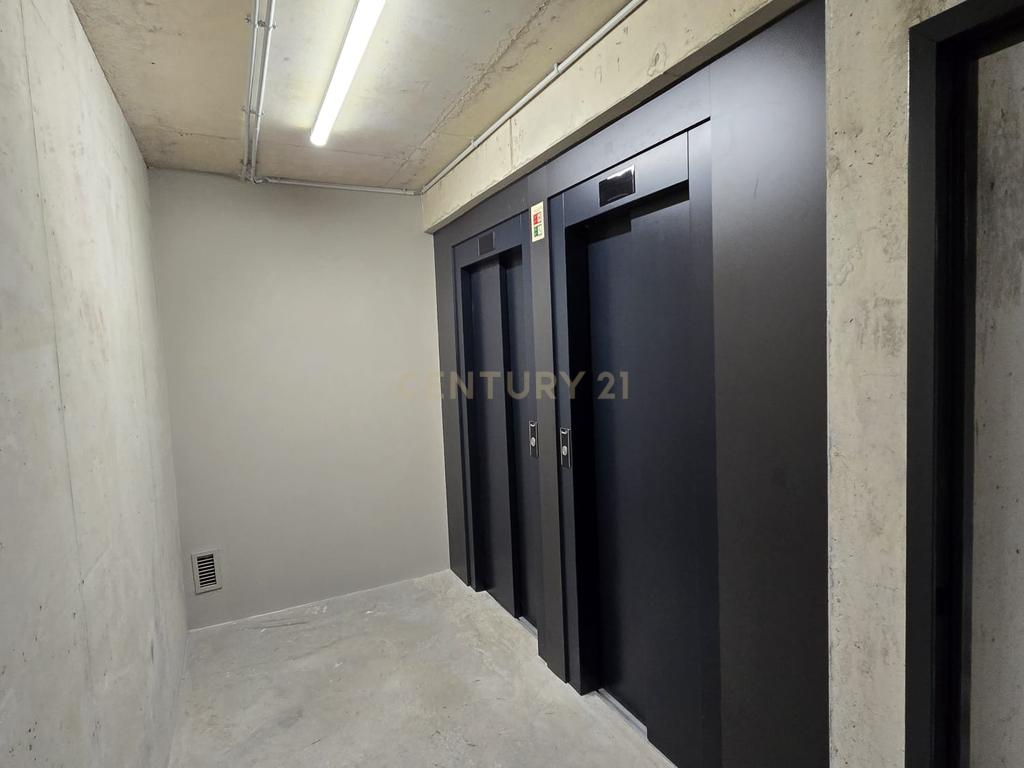 APARTAMENTO T4 NOVO | VISTA LIVRE MAR | CONDOMINIO LE PARC | PISCINA | QUADRA DE PADEL| VILA NOVA DE GAIA - Image 35