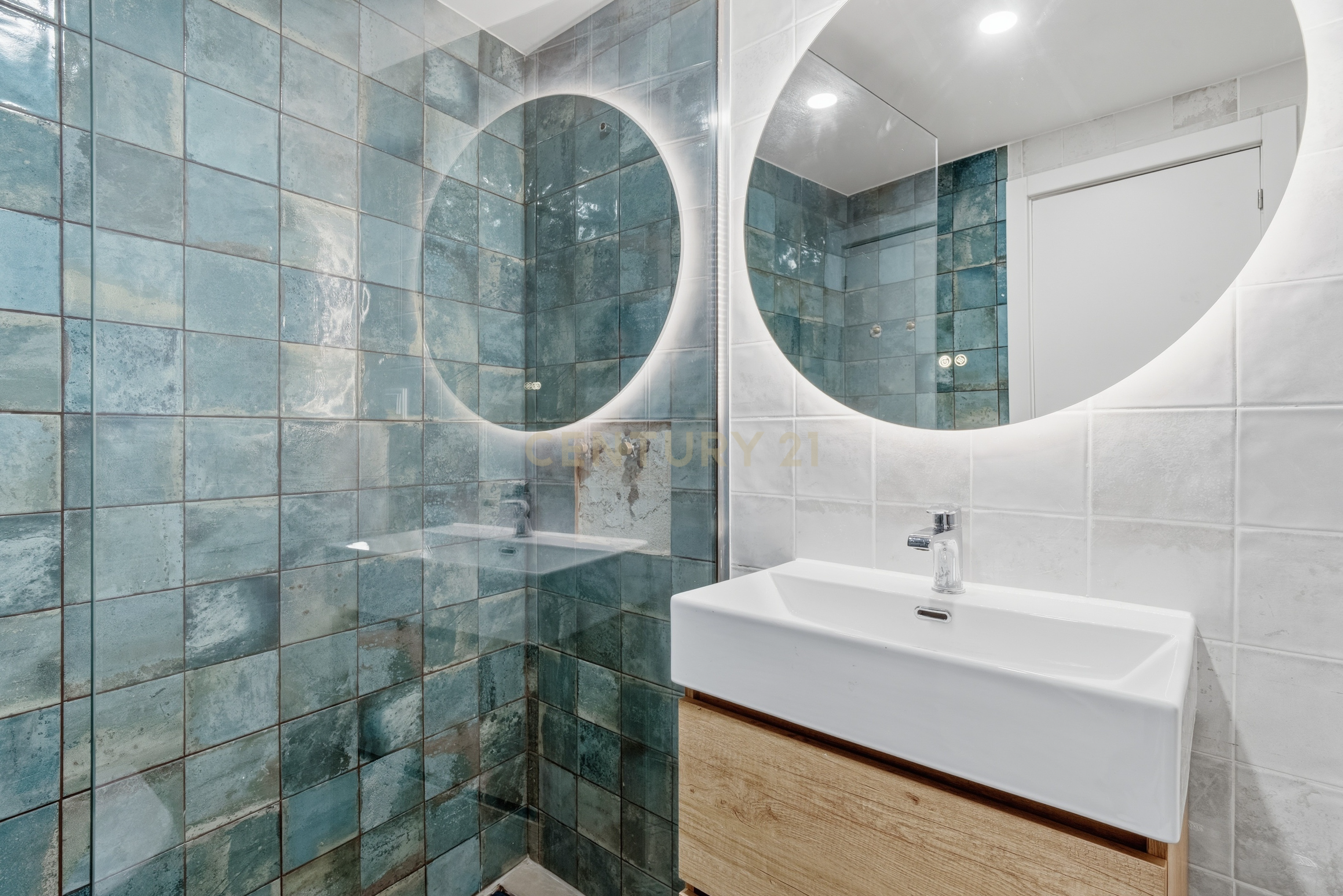 Fotografia 10 de Moradia T1 Remodelada no Barril (Encarnação) | A 5 Minutos da Praia