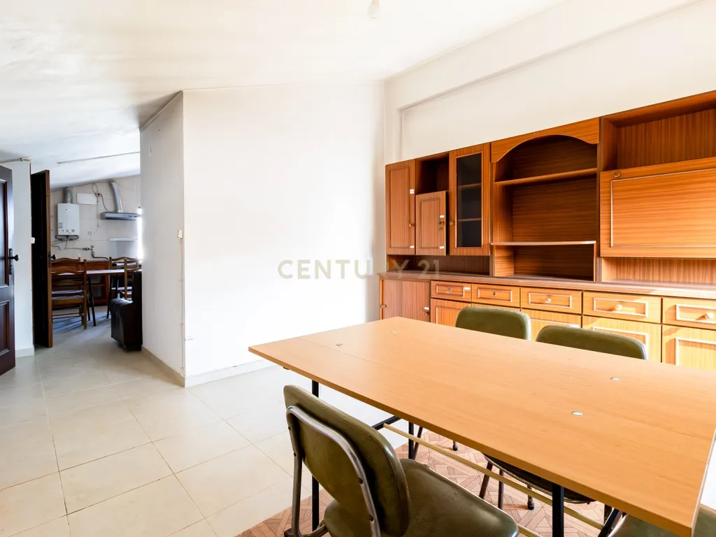 MORADIA EXCLUSIVA EM ALCOBAÇA – CONFORTO, ESPAÇO E POTENCIAL DE INVESTIMENTO! - Image 27