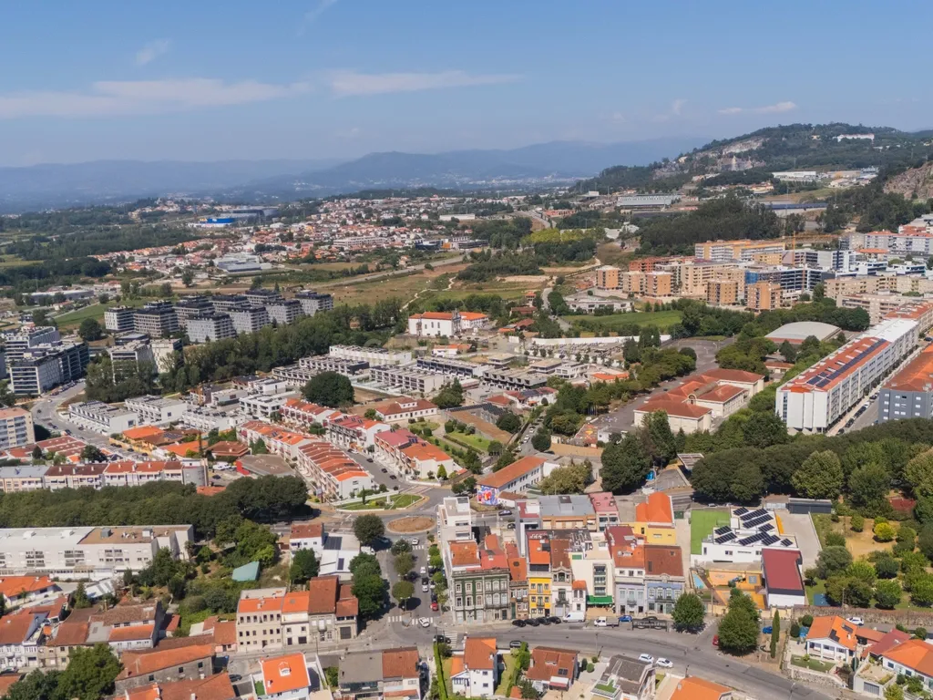 T1 Novo com Varanda e Churrasqueira | Real, Braga - Image 6