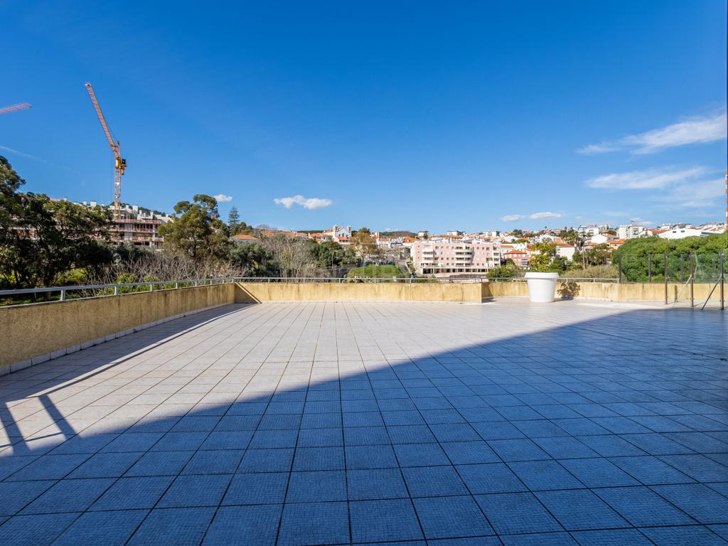 Edifício Comercial em Carnaxide - 5 Pisos - Image 51