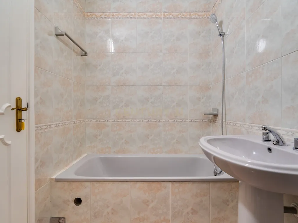 Apartamento T3 a 300m da Praia em Quarteira - Image 20