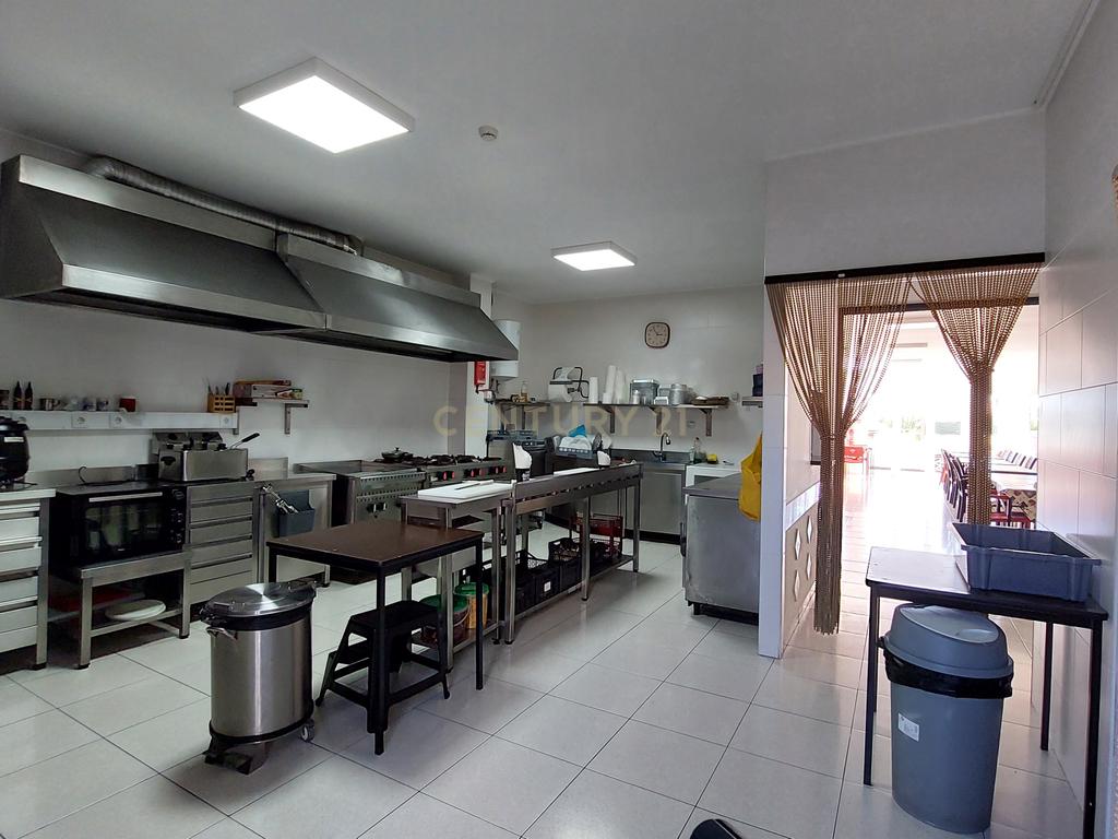Trespasse de Café/Restaurante Totalmente Equipado | Patacão – Faro - Image 20