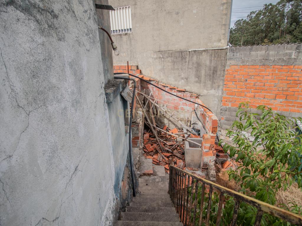 Moradia para recuperar com 250 m² em Vila Verde – Figueira da Foz - Image 33