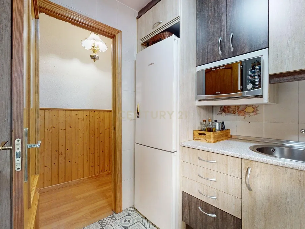 Apartamento Renovado em Alcalá de Henares, Madrid - Image 7