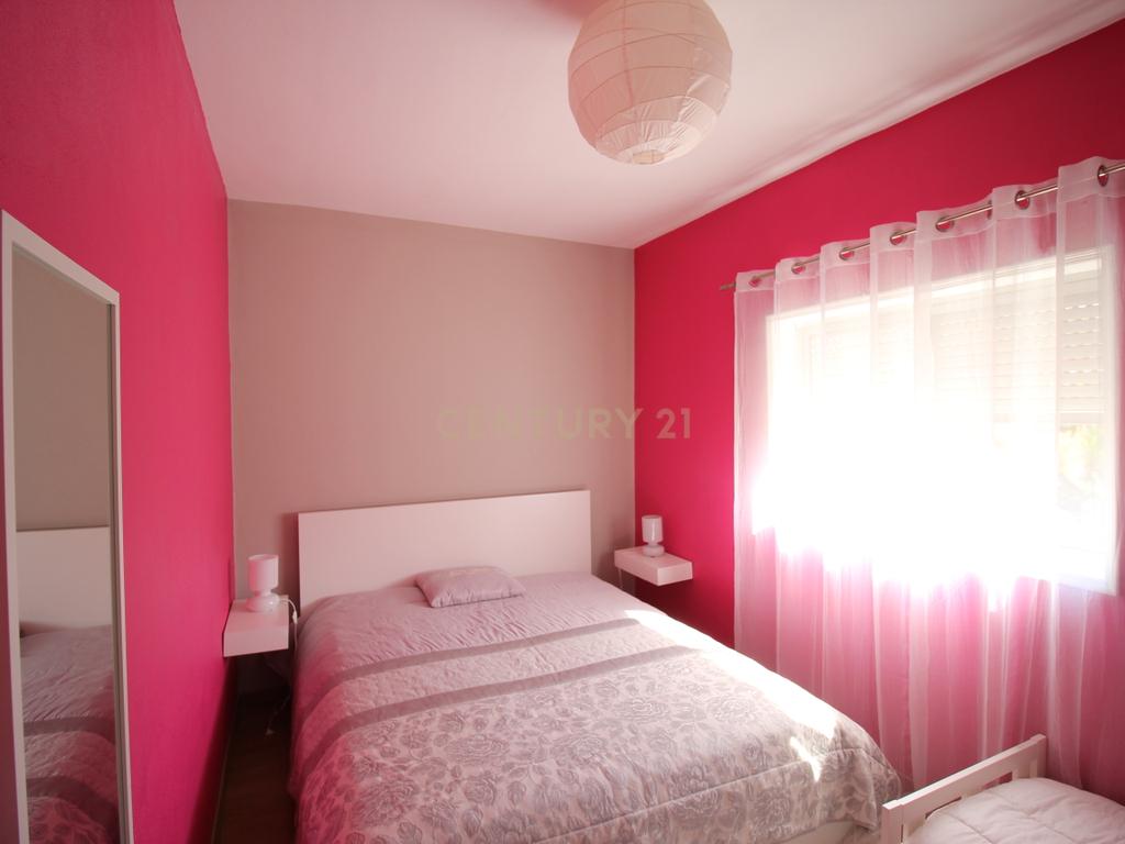 Moradia Bi-familiar em Lagares, Penafiel - Oportunidade Única! - Image 11