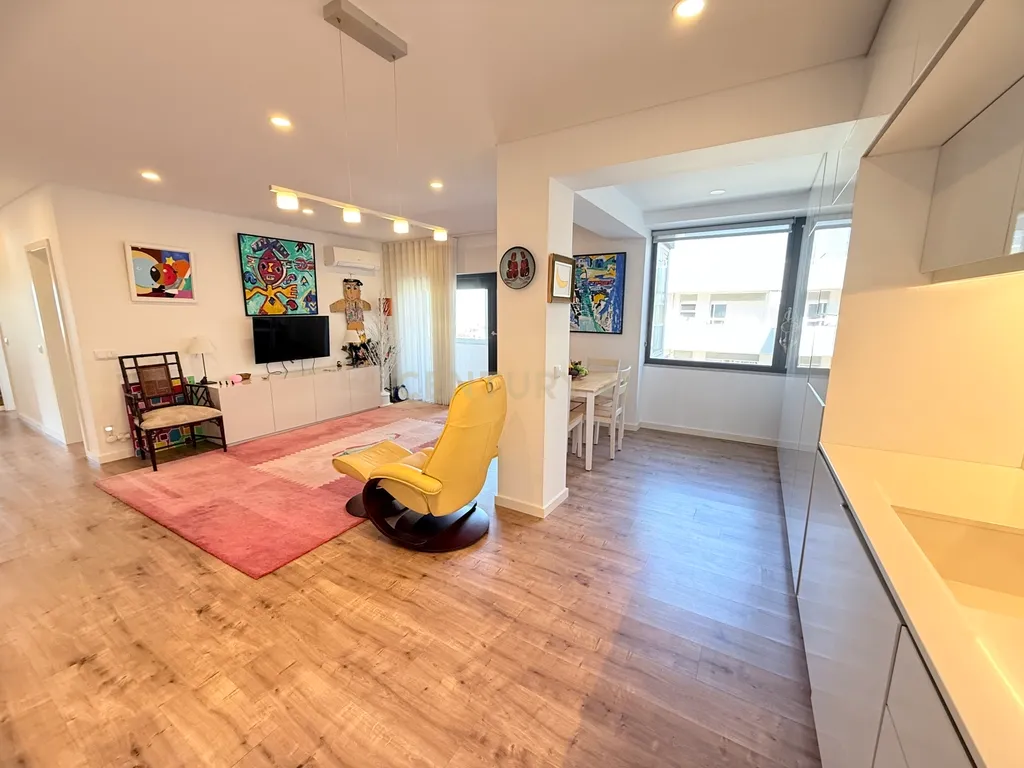Apartamento T3 Remodelado com Vista Mar – Mindelo, Vila do Conde - Image 12