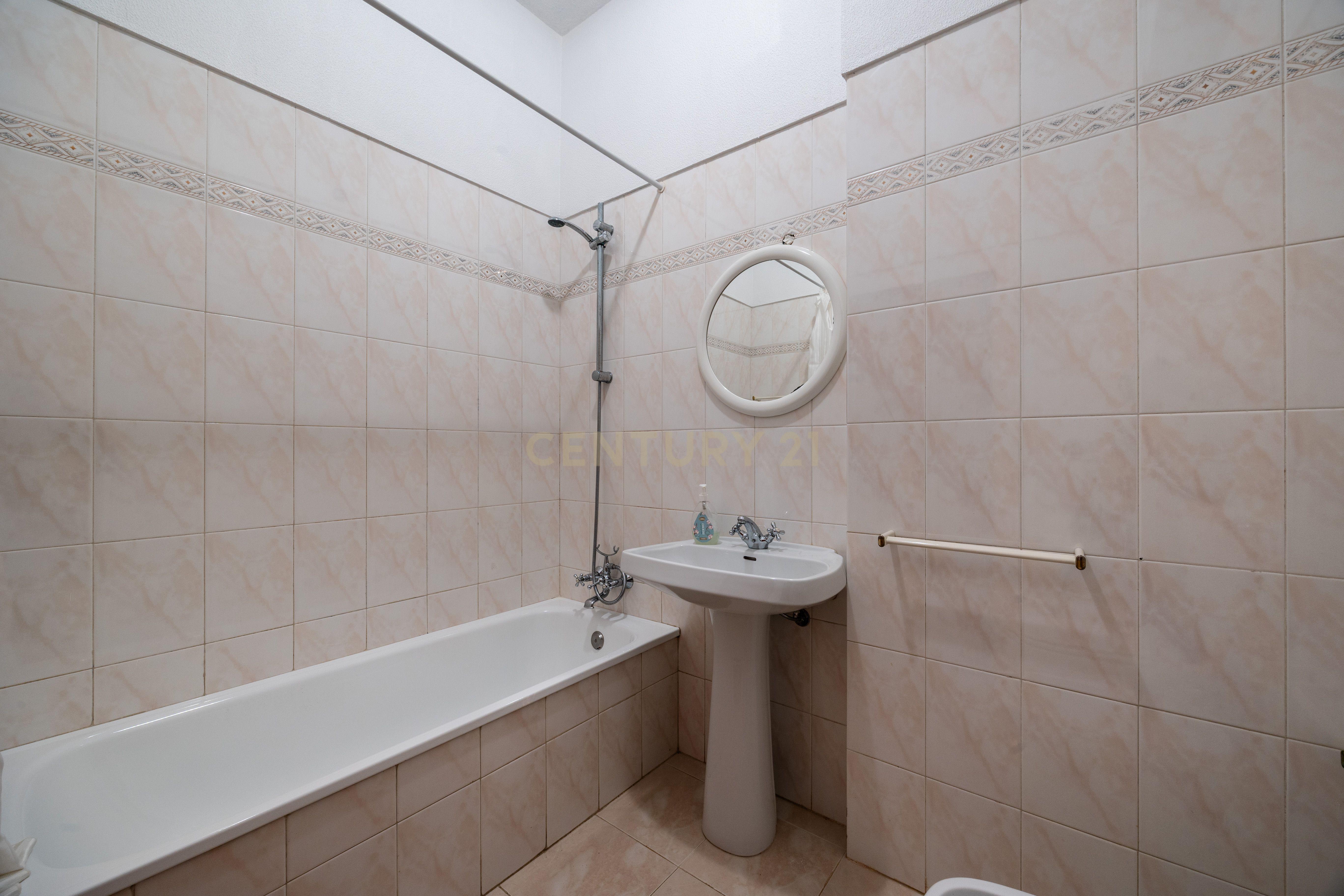 Fotografia 5 de Apartamento T1 em São Gonçalo de Lagos, Centro , Marina e Praia à Porta - Lagos