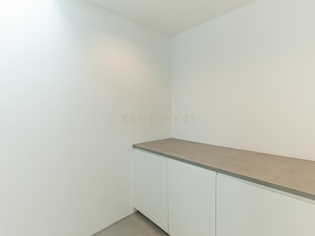 Apartamento T2 com 149 m2 - Centro Histórico de Matosinhos - Image 13
