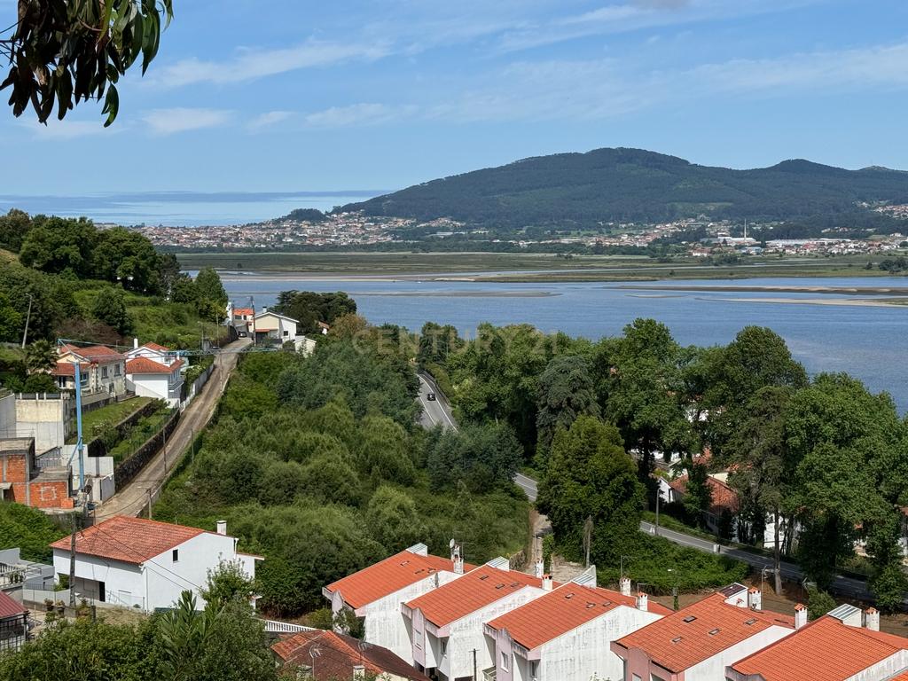 Terreno com 6000m2 em Seixas, Caminha - Junto ao Rio Minho - Image 5
