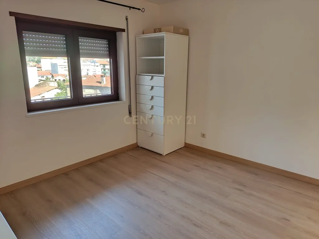 Apartamento T2 Renovado em Macedo de Cavaleiros - Bragança - Image 13