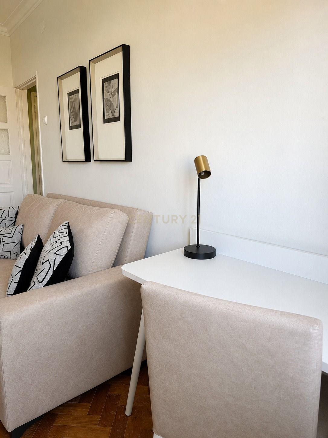 Fotografia 7 de Apartamento T3 de Charme Totalmente Remodelado e Equipado com Vista Deslumbrante sobre Lisboa e o Tejo