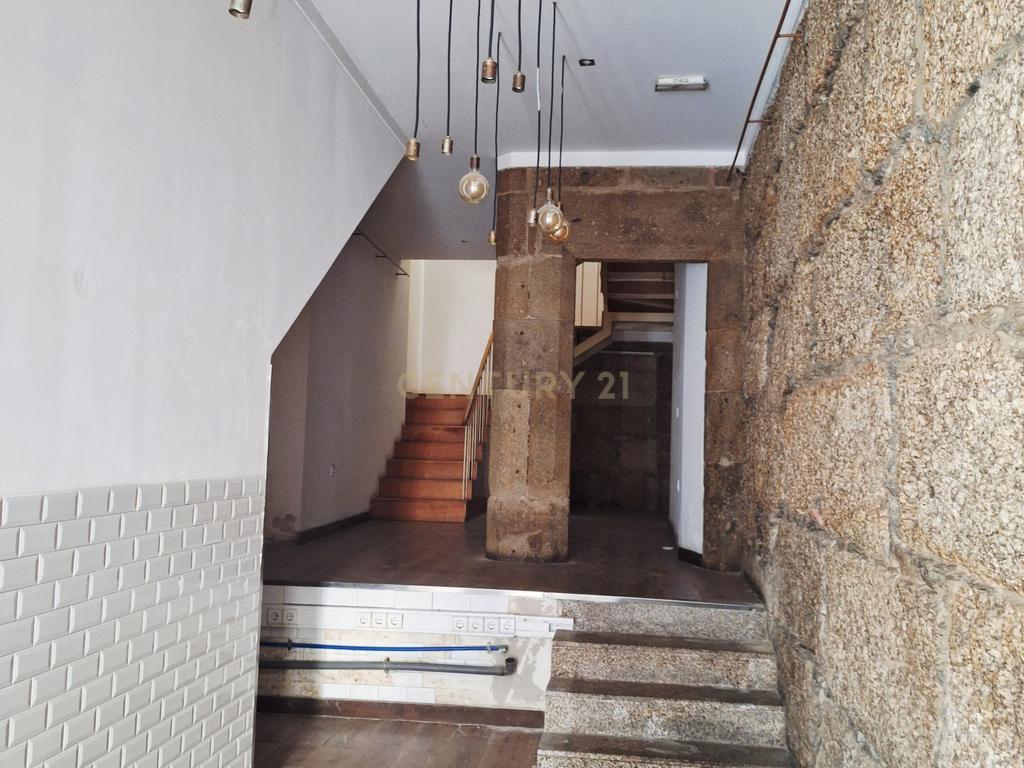 Prédio em Propriedade Horizontal no Coração do Centro Histórico de Braga - Image 14