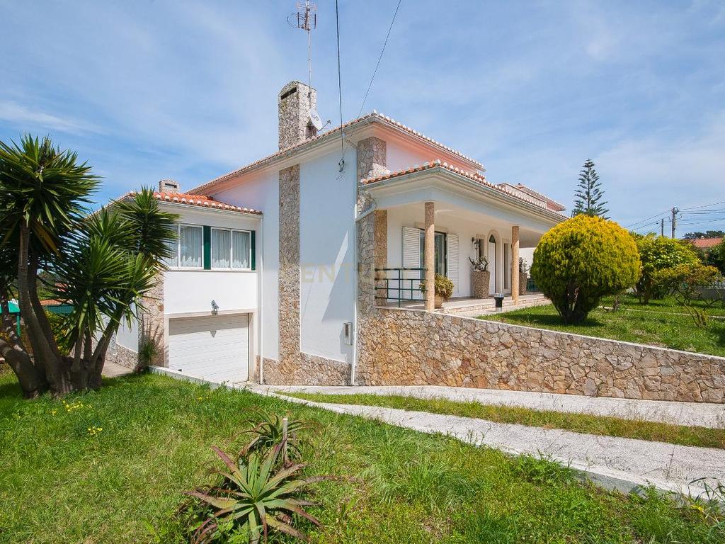 Moradia com 480m2 e piscina, na Ericeira - Image 2