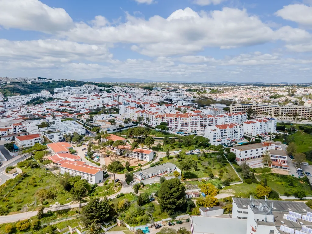 Apartamento Duplex com vista mar no centro de Albufeira - Image 40