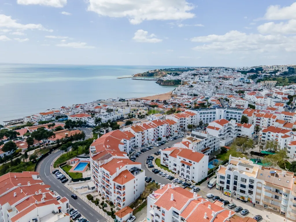 Apartamento Duplex com vista mar no centro de Albufeira - Image 41