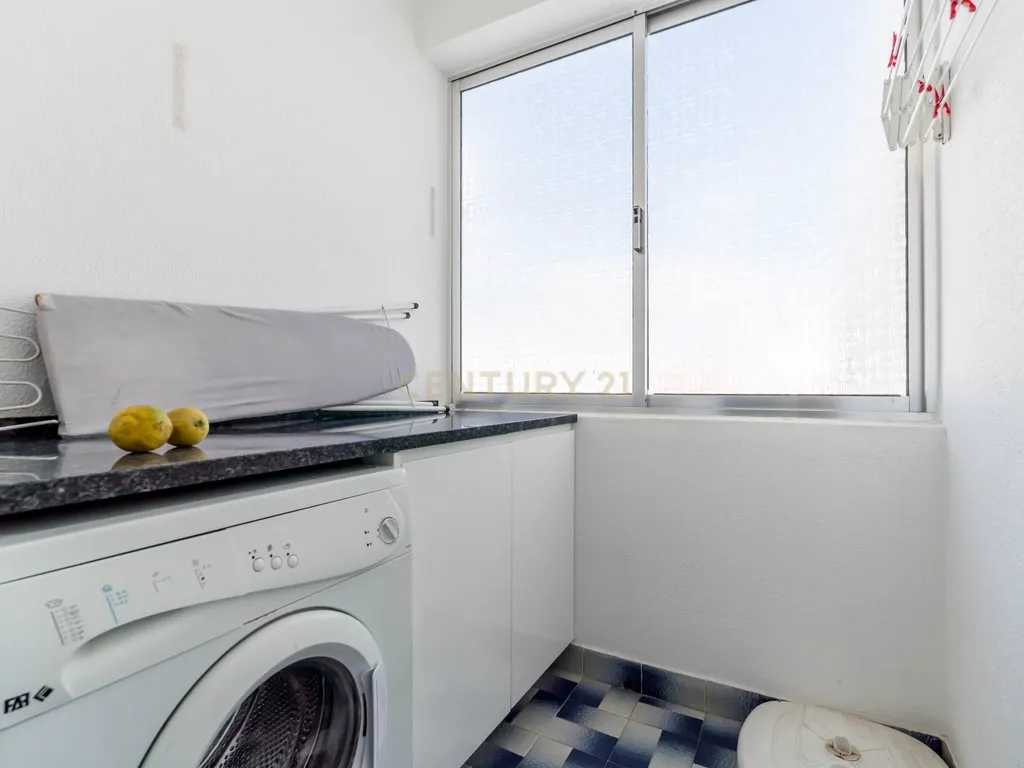 Apartamento Duplex com vista mar no centro de Albufeira - Image 10