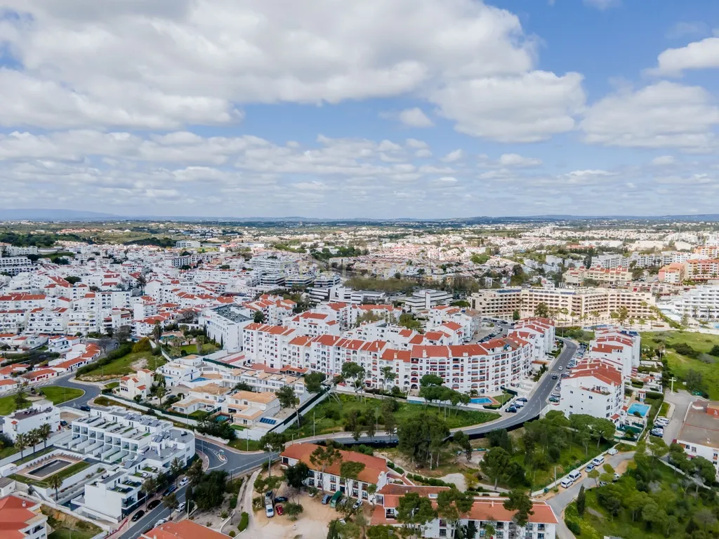 Apartamento Duplex com vista mar no centro de Albufeira - Image 35