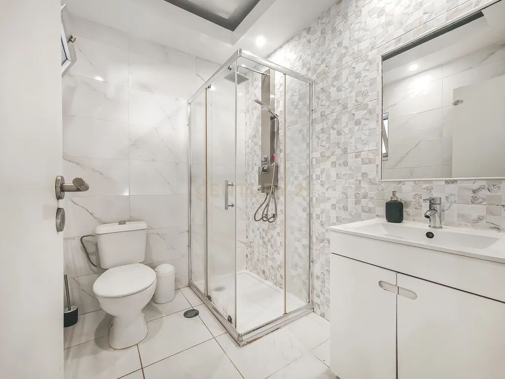 🏡 Moradia T3 Totalmente Remodelada em Camarate, Loures | O Espaço de uma Casa ao Preço de um Apartamento! - Image 20