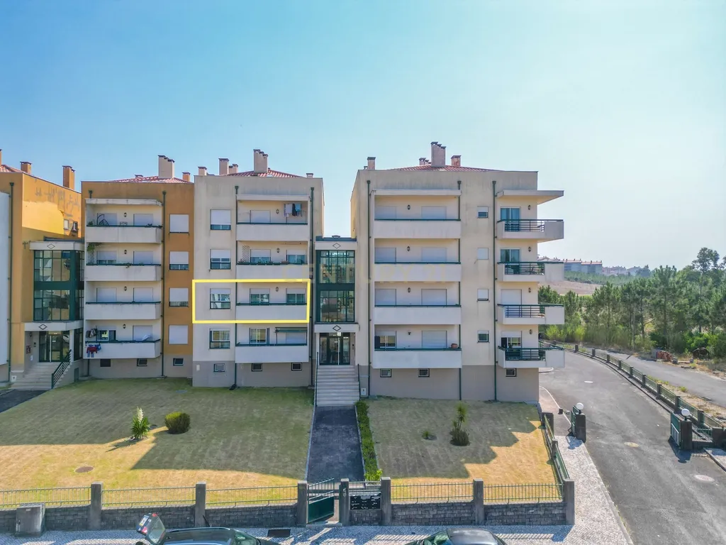 Apartamento T3 como novo, garagem privada, Chã, Tavarede, Figueira da Foz - Image 1