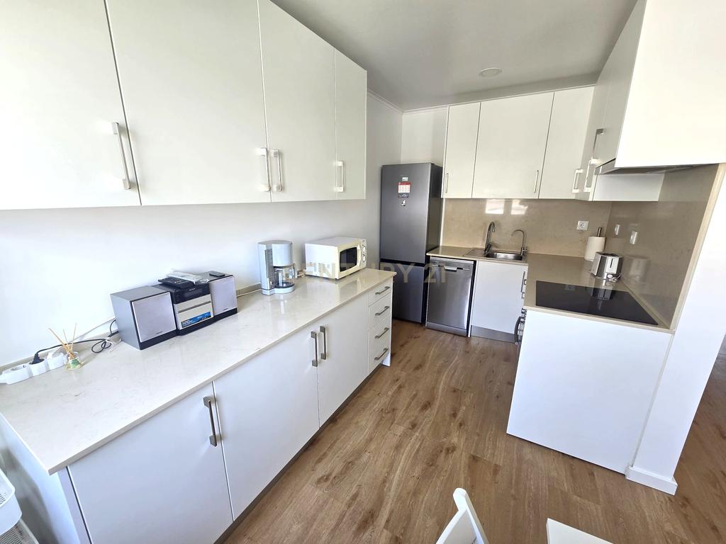 Apartamento T2 totalmente remodelado em Falagueira, Amadora - Image 4