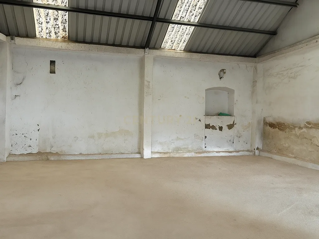 Armazéns em Alfundão - A sua porta de entrada para o Baixo Alentejo — Localizados perto da autoestrada e do aeroporto de Beja - Image 4