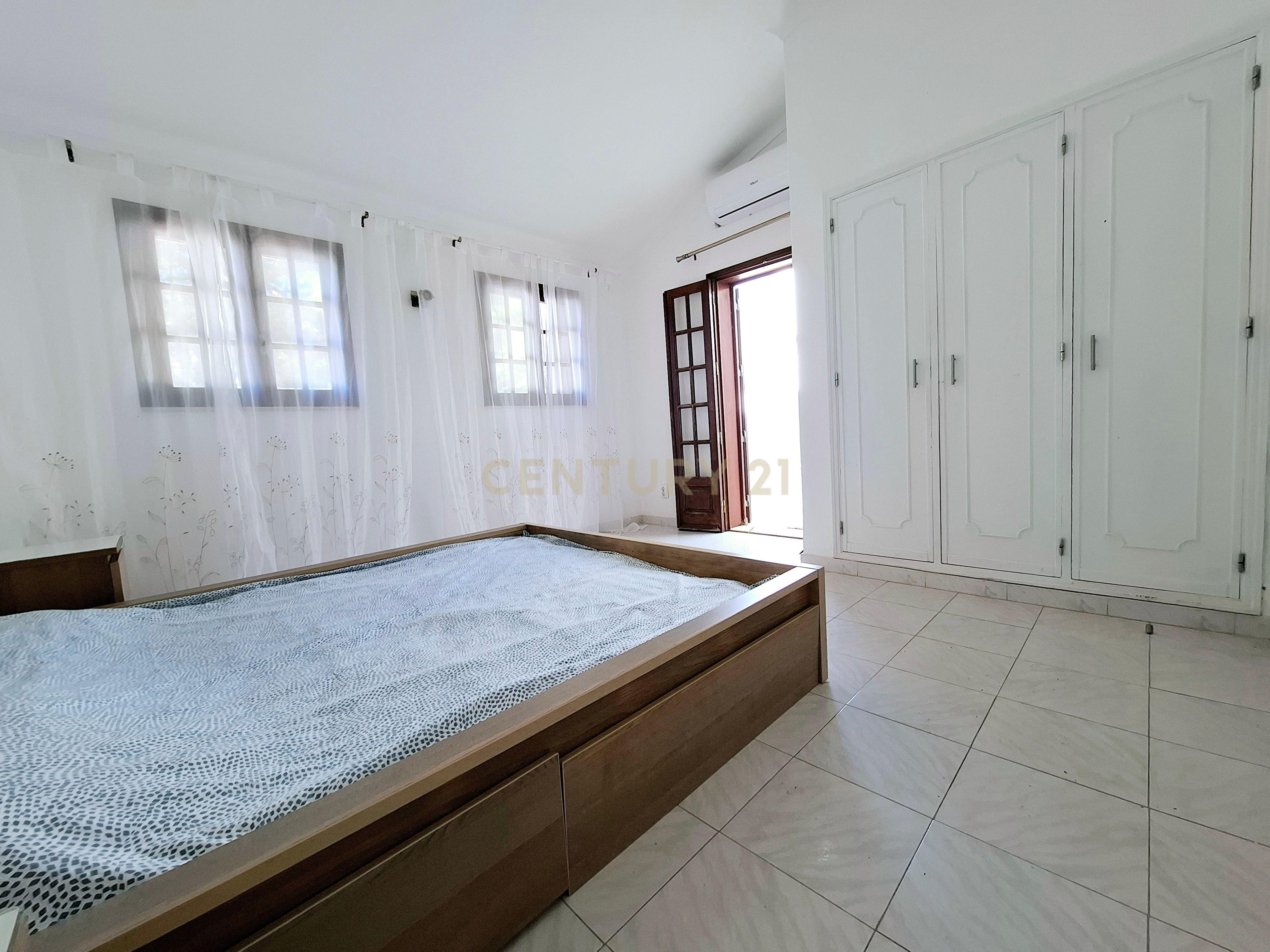 Urbanização Quinta do Poço – Olhos de Água 2.9 km da praia moradia V2+1 - Image 15