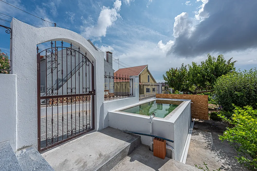 Alojamento Estudantil LÁ-SALETTE ( quarto Melro Azul 11m2 ) - Image 15