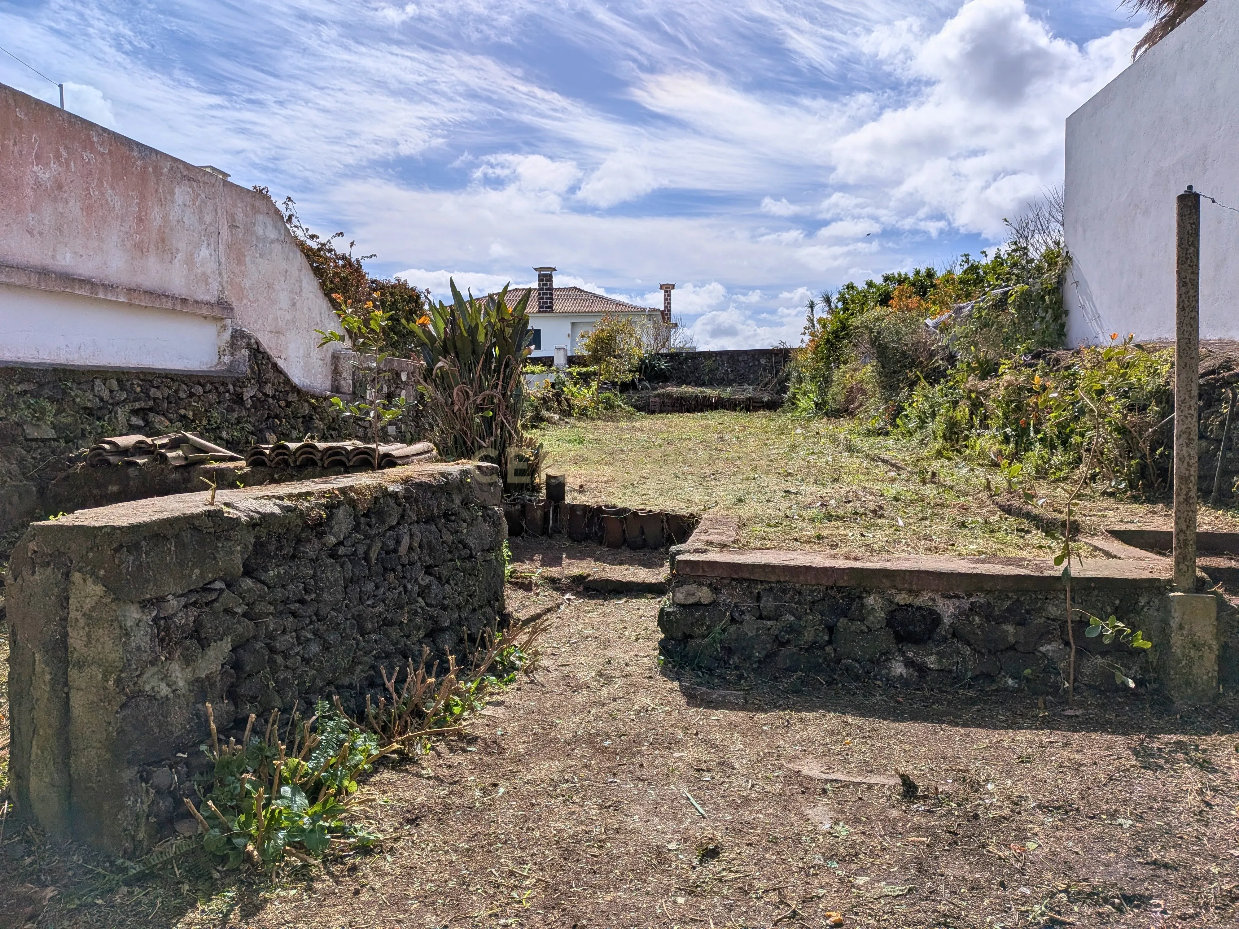 Fotografia 8 de Moradia para Reabilitação | Lagoa, São Miguel