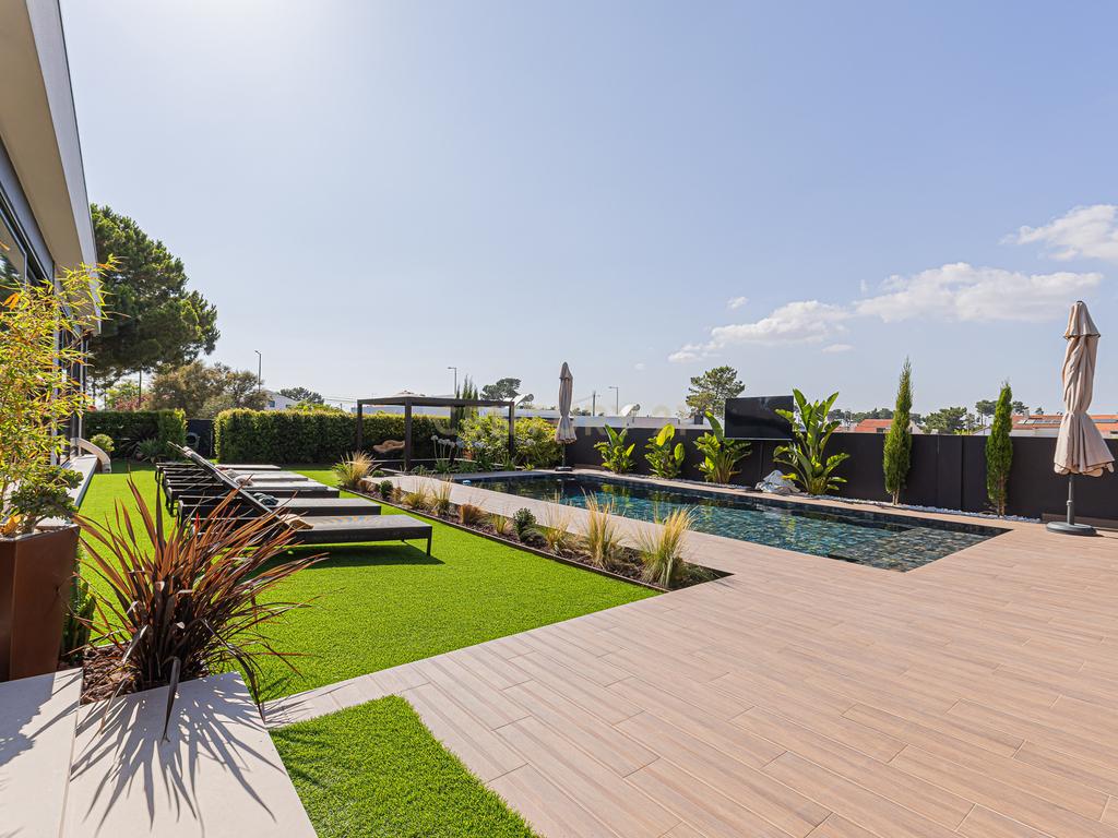 Moradia T4 de luxo, lote de gaveto 805m2, com cave e piscina. - Image 45