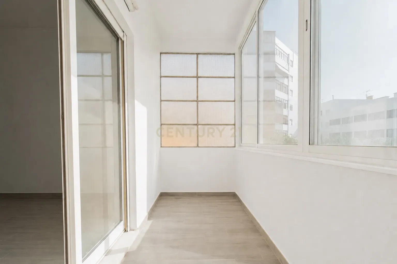 Fotografia 10 de Apartamento T4 Totalmente Remodelado no Coração de Olhão