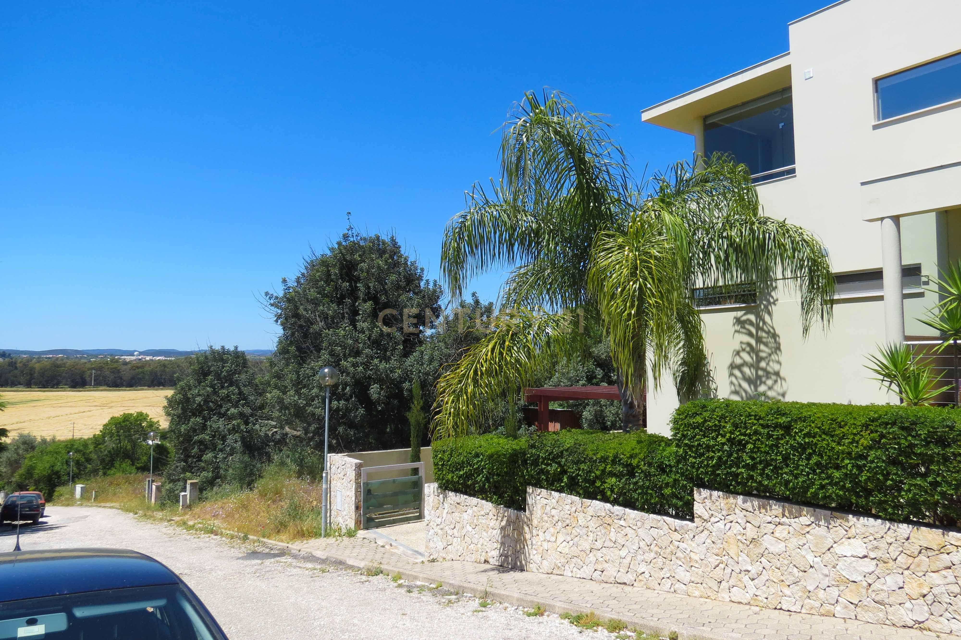 Terreno Urbano com Vista Desafogada nos Montes de Alvor – 435m² - Image 13