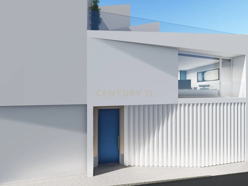 Imóvel com construção existente e projeto aprovado para nova moradia no centro de Portimão. - Image 10