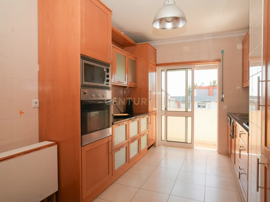 Apartamento T3 na Figueira da Foz (Buarcos) - condomínio fechado - Image 17