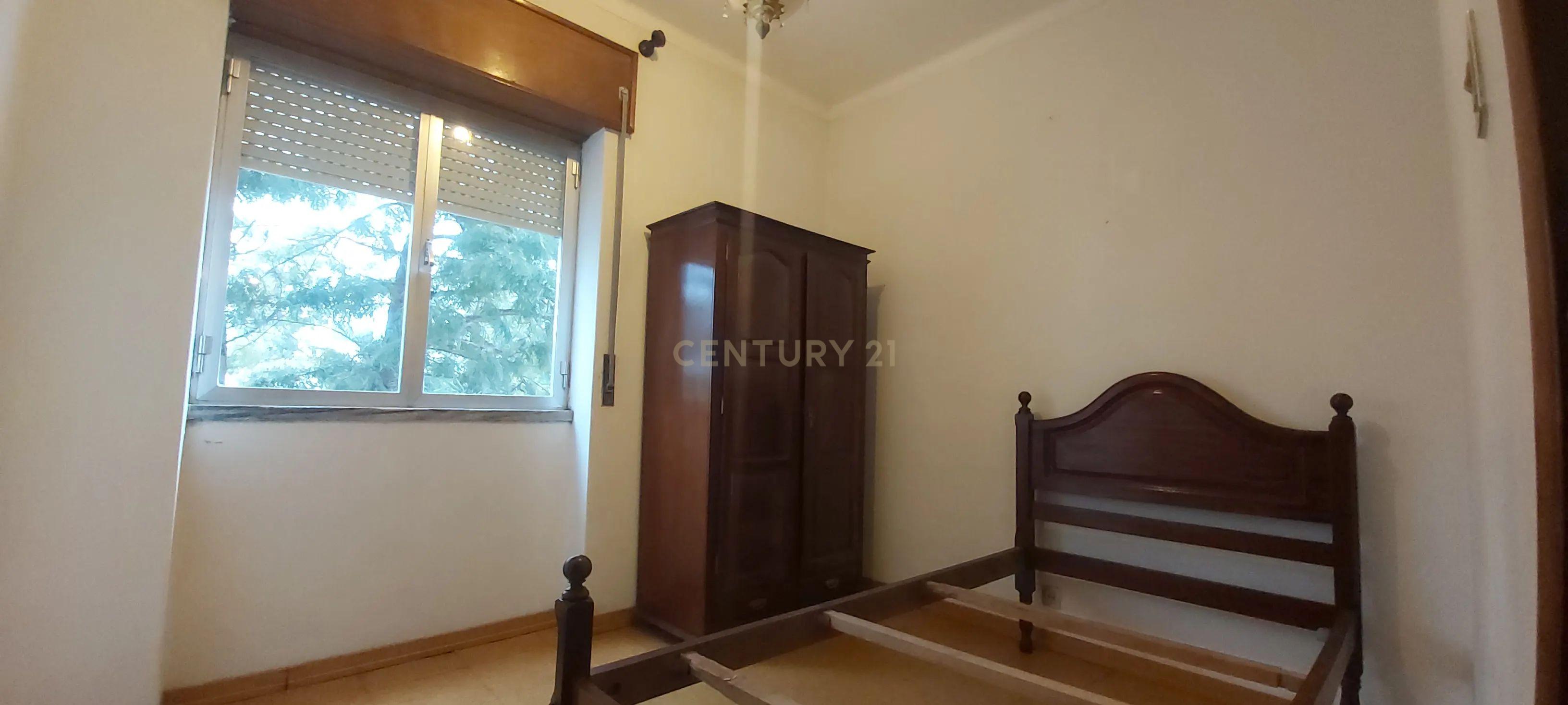 Fotografia 8 de 🌞 Apartamento T4 Luminoso com Excelentes Áreas e Garagem– Zona Premium de Beja