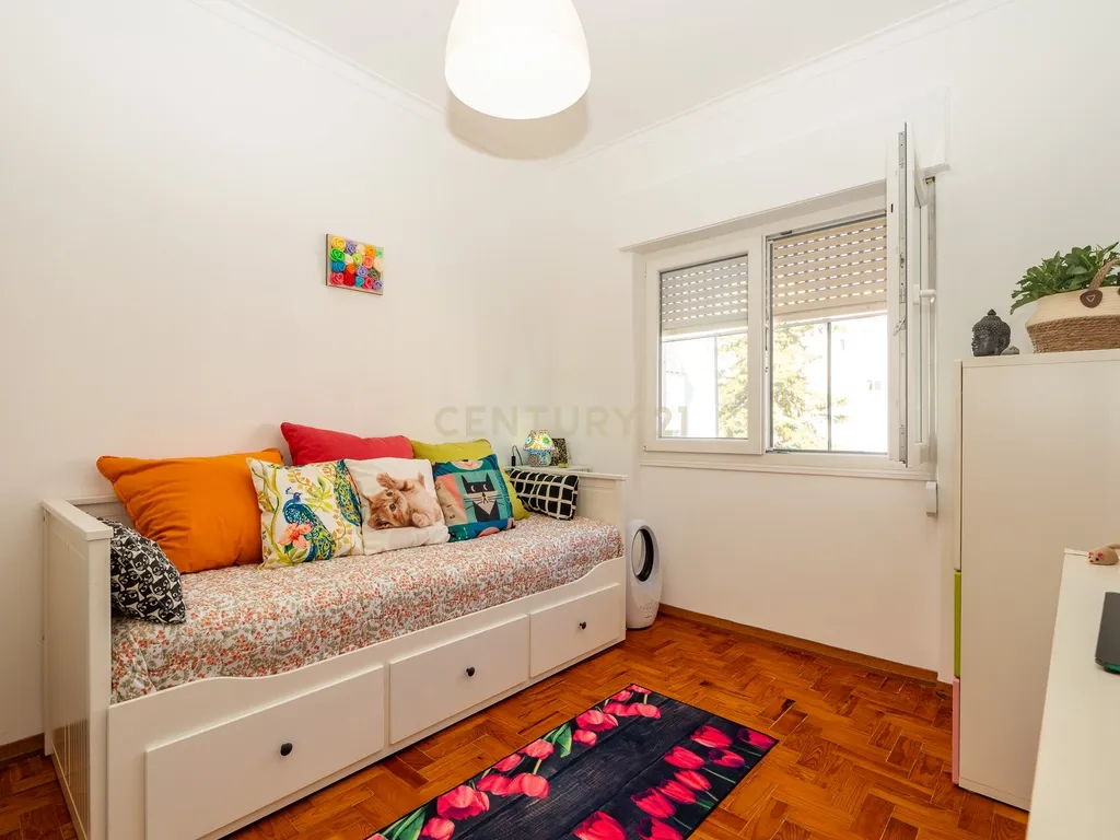 Apartamento T2 na Povoa de Santo Adrião com Excelente Localização e Conforto - Image 18
