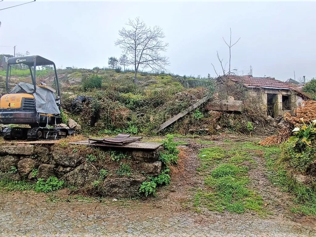 Quinta De Além com casa rústica em ruína para reabilitação total de 2 quartos no centro de Cete, Paredes - Image 20