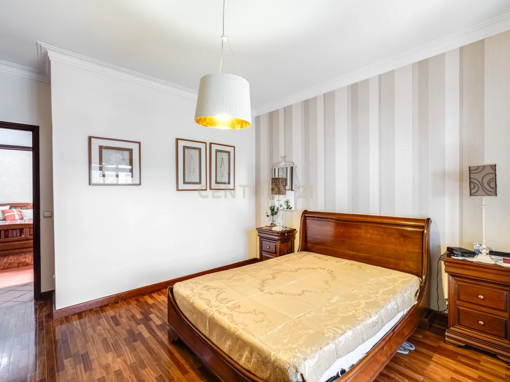 Há casas que se visitam… e há casas que se sentem. Esta é, sem dúvida, uma delas. - Image 12