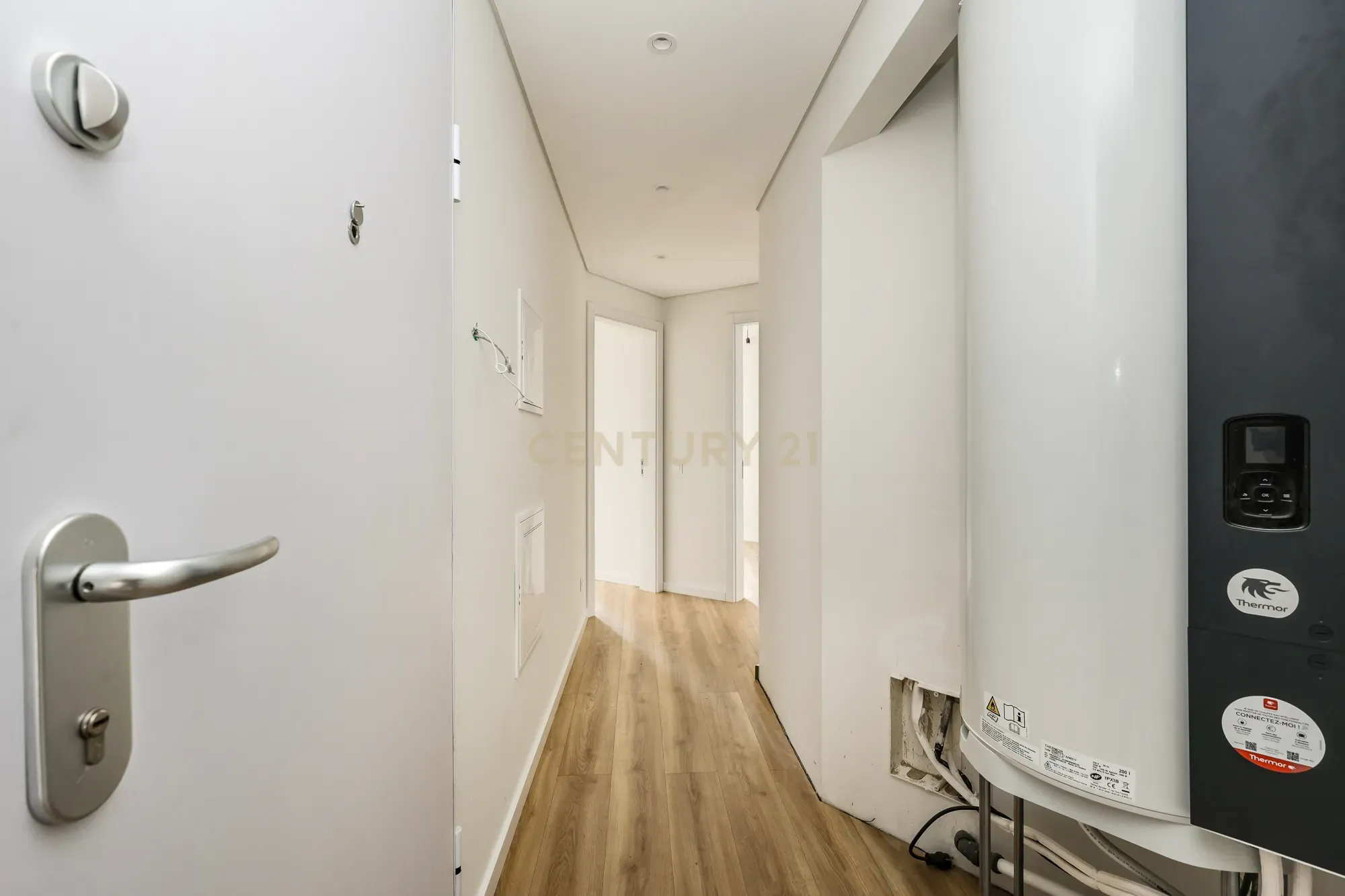 Fotografia 8 de Viva o privilégio do Tejo: T3 Duplex exclusivo no coração de Santa Iria de Azóia!