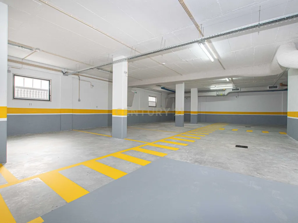 Apartamento T2 Urbanização Neudel na Amadora, a estrear - Image 24