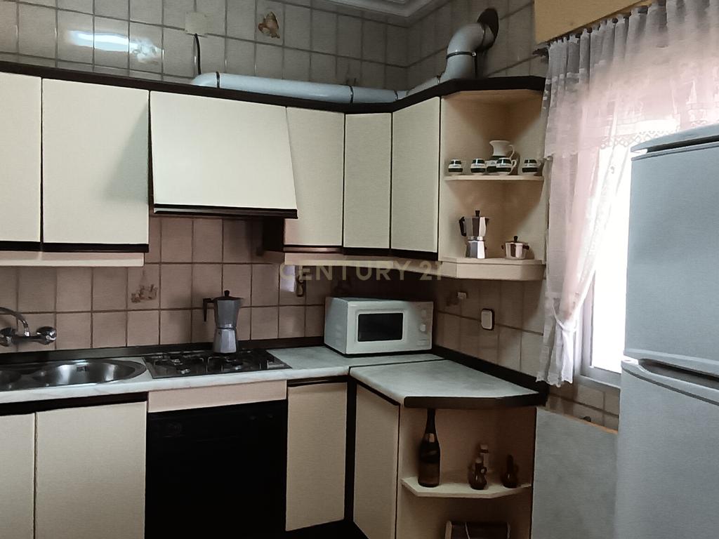 Espetacular T4 com Terraço e Garagem em Sevilla - 215.000€ - Image 12