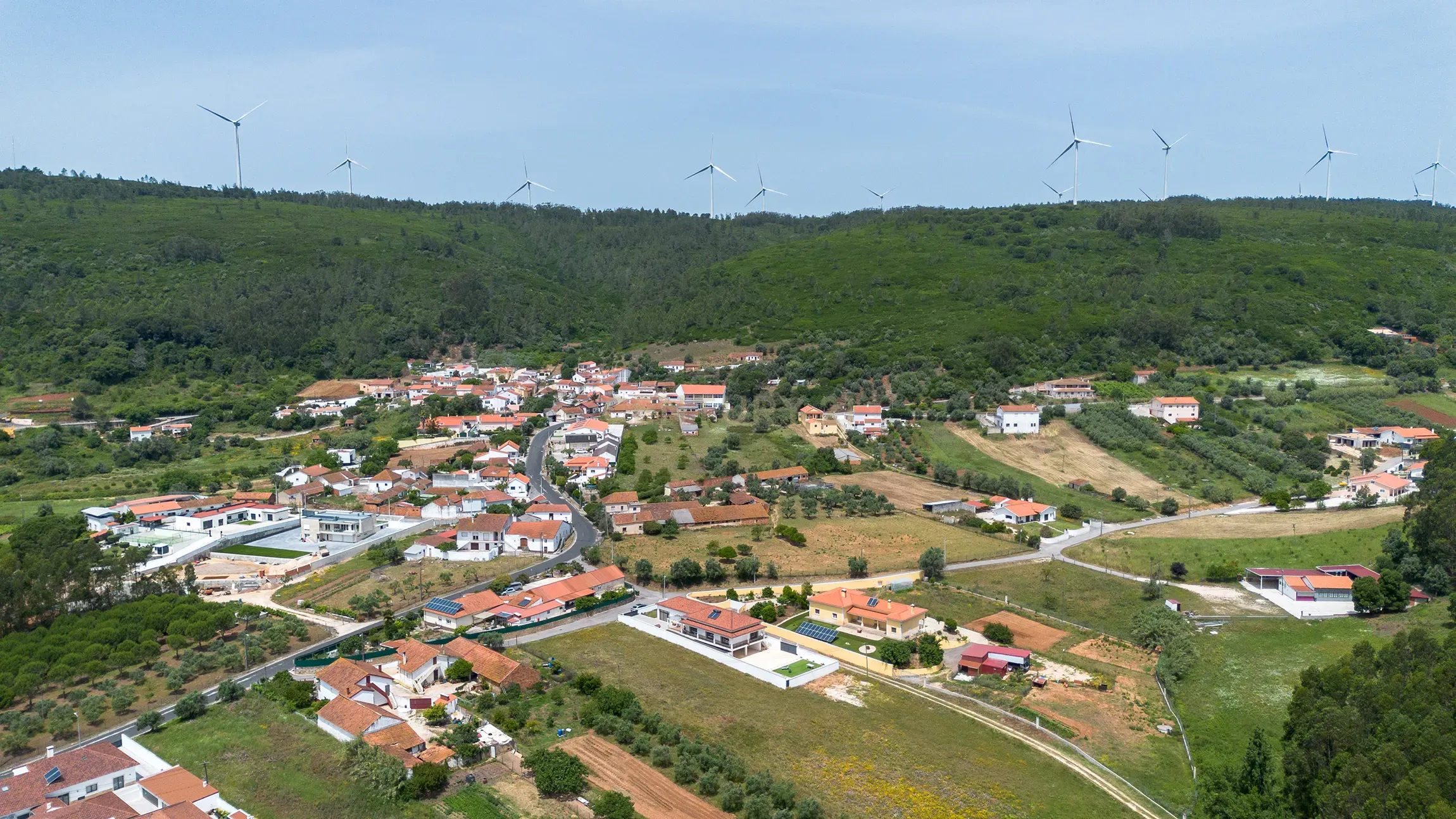 Viva Entre a Serra e Lisboa | Moradia Térrea Nova com Terreno Excecional, junto às Salinas de Rio Maior. - View 4