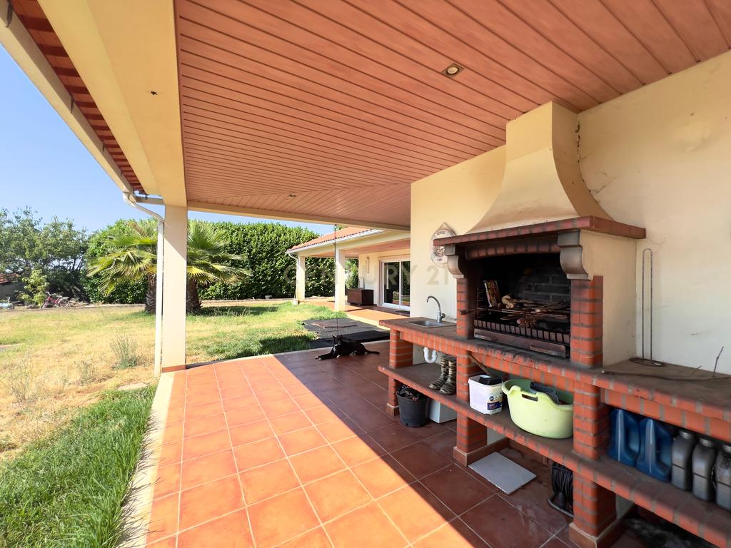 Moradia T3 || Vistas Maravilhosas || Com Piscina || Castanheira de Pêra - Image 20
