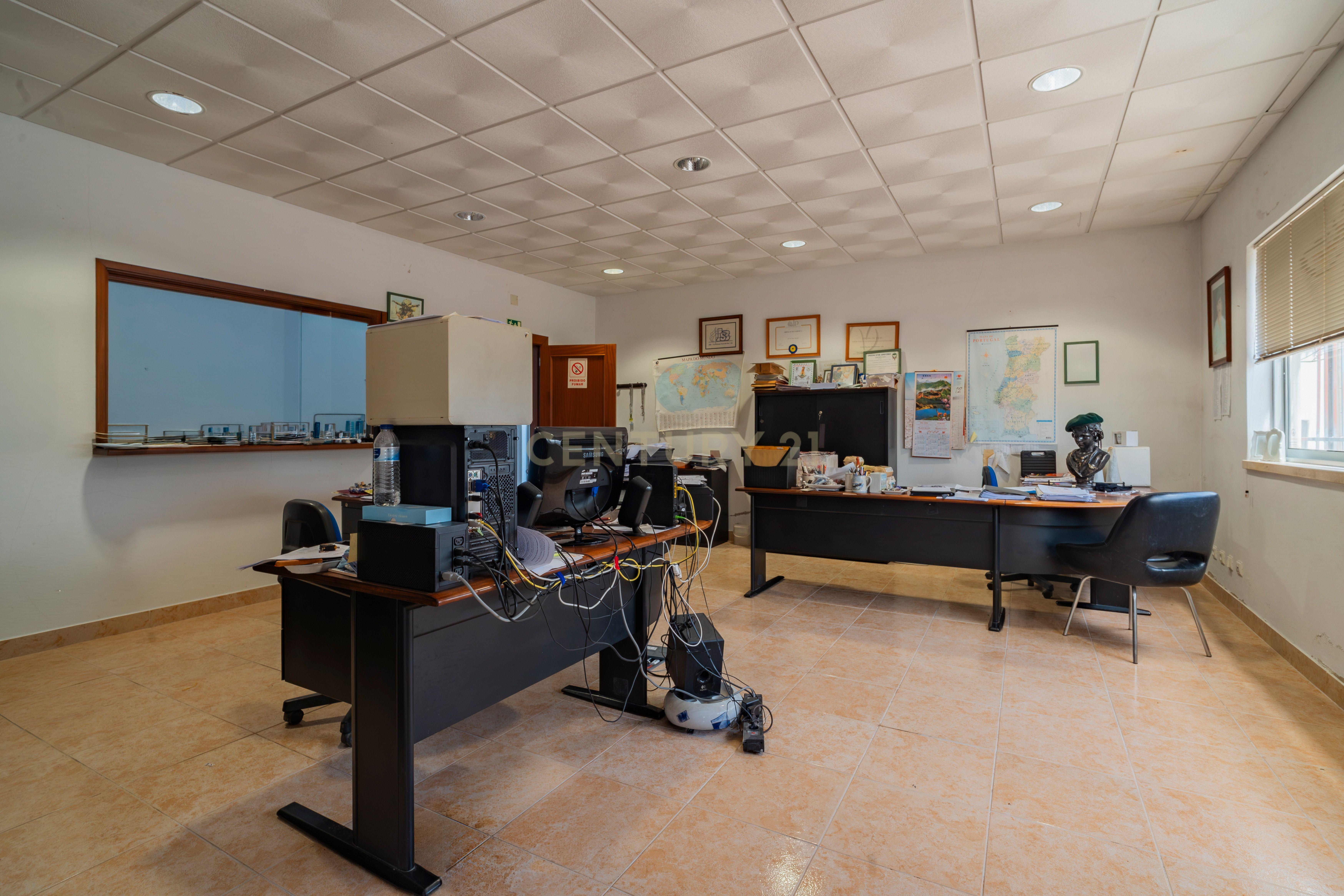 Fotografia 6 de Fábrica de Faianças Totalmente Equipada | Aljubarrota – Alcobaça
