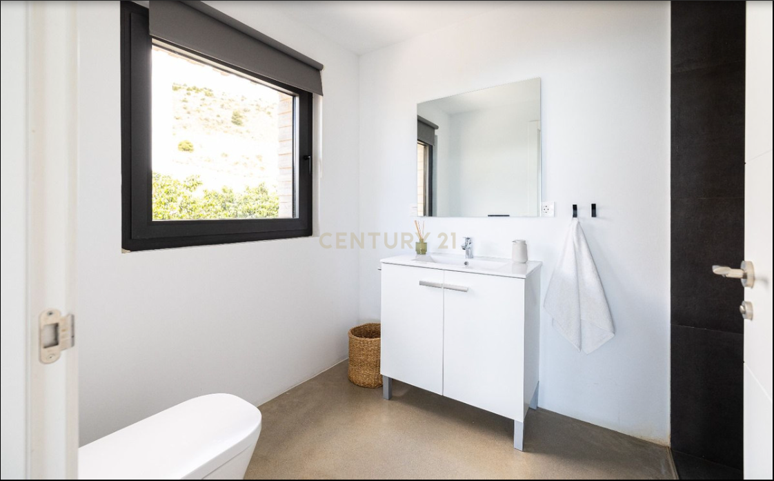 Luxuosa Moradia com Piscina e Jardim em Málaga, Andalucía - Image 39
