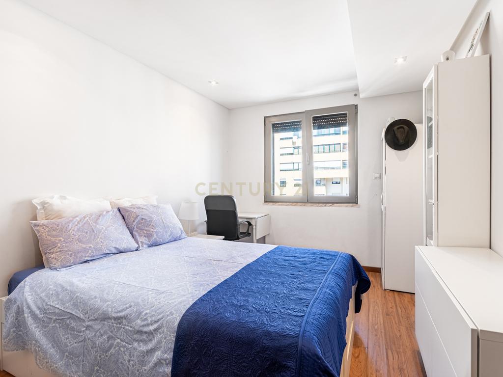 Apartamento T4 na prestigiada Urbanização Quinta do Infantado, Loures com Vista Panorâmica sobre as Lezírias - Image 16