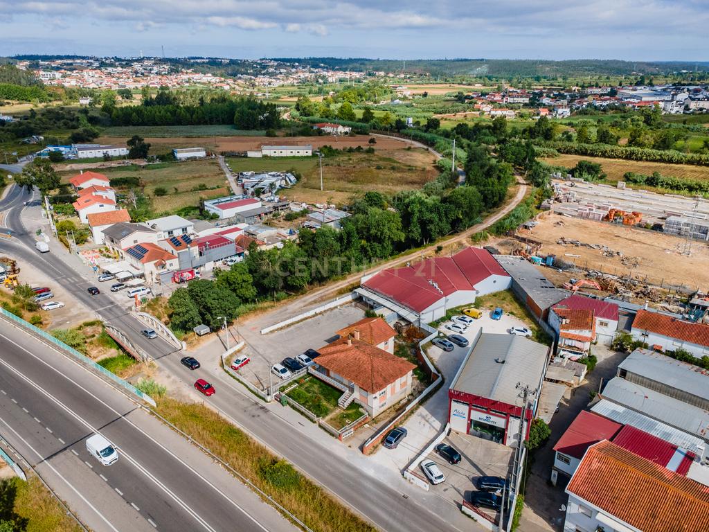 Armazém composto por 3 Edifícios e Amplo Logradouro – Ponte das Mestras, Leiria - Image 12