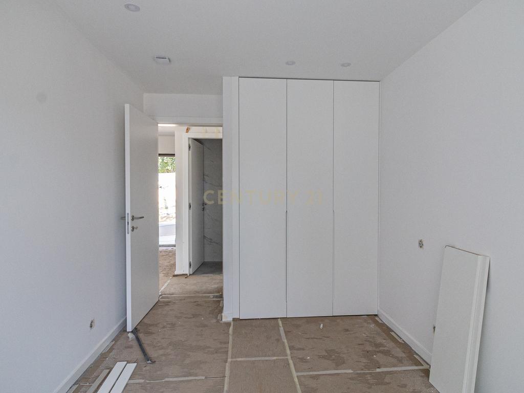 Apartamento T0 – Fração H em Viana do Castelo Roy Rock Saint Sebastian Place New - Image 76